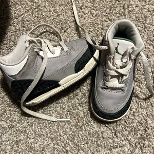 Jordan size 6C. The perfect sneakers for your baby